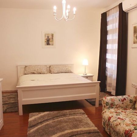 Studio Apartment Zagorka Tkalciceva Street Zagreb Buitenkant foto